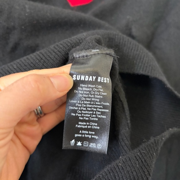 Aritzia Sunday Best Heart Wool Blend Crewneck Cropped Sweater Size XS - Picture 3 of 6